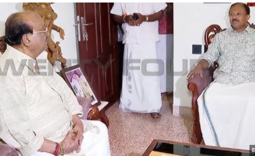 മുന്‍ കേന്ദ്രമന്ത്രി വി മുരളീധരനെ കണ്ടപ്പോൾ വെള്ളാപ്പള്ളി എൽഡിഎഫിനെ മറന്നു; സായിപ്പിനെ കണ്ടപ്പോൾ കവാത്ത് മറന്നപോലെ