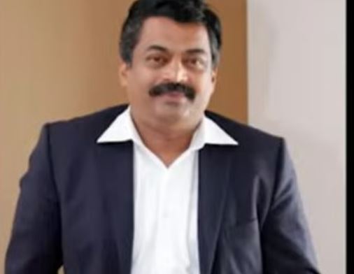 കോൺഫിഡന്റ് ഗ്രൂപ്പ് ഉടമ സി.ജെ റോയ് ആത്മഹത്യ പുതിയ വഴിത്തിരിവിൽ ;റോയ്യുടെ ഡയറിയിൽ സൂചന