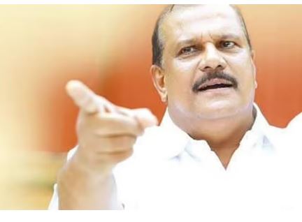 പിസി ജോര്‍ജ് പൂഞ്ഞാറില്‍ തന്നെ മത്സരിക്കും;കട്ടായം എന്ന് പിസിയുടെ ആരാധകർ